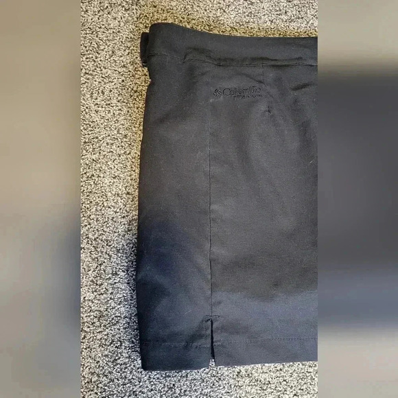 Columbia Titanium Womens Skort, size 6, black - Picture 6 of 10